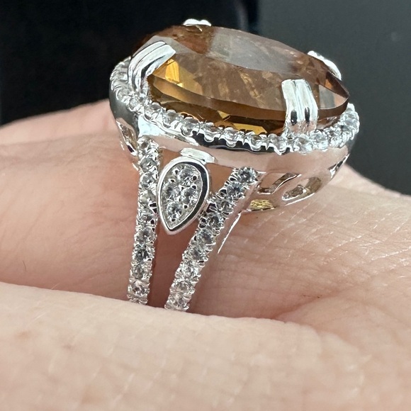 Citrine & CZ set in sterling silver fashion ring! - Picture 8 of 13